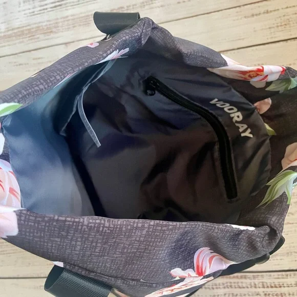 Vooray Flex Cinch Backpack in Flourish pattern. - Picture 5 of 6